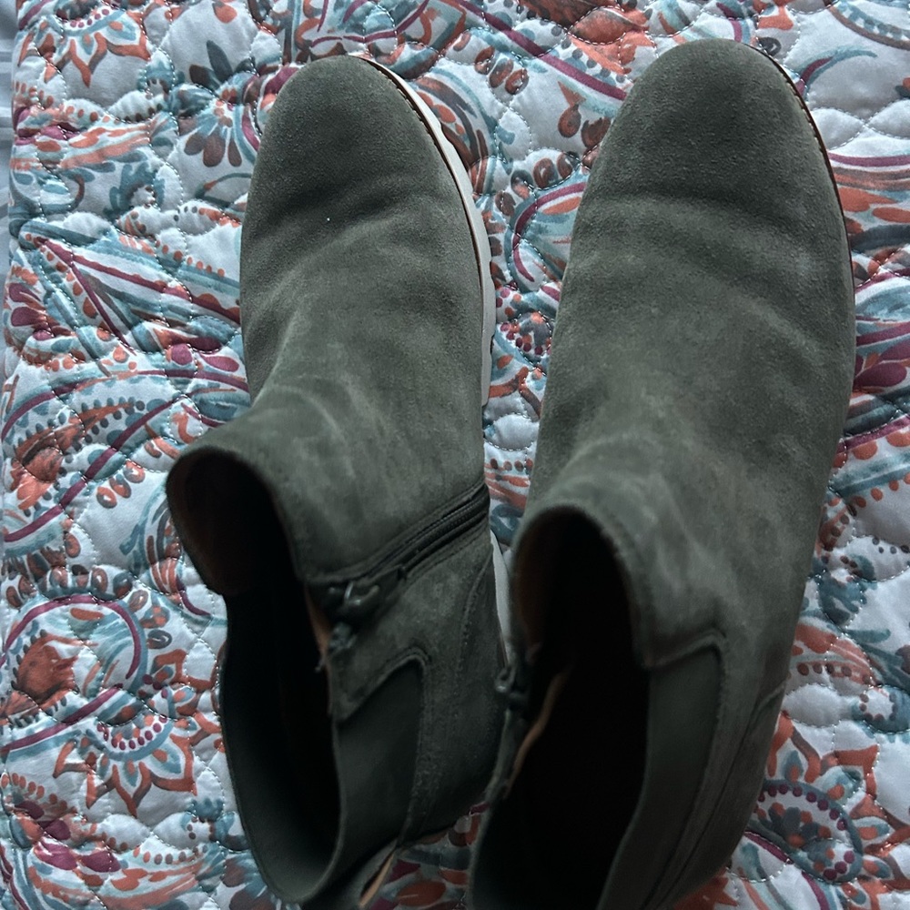 Vionic Dark Green Suede Ankle Boots